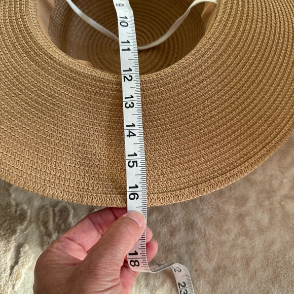 Elegant Tan Women's Sun Hat - Picture 4 of 6